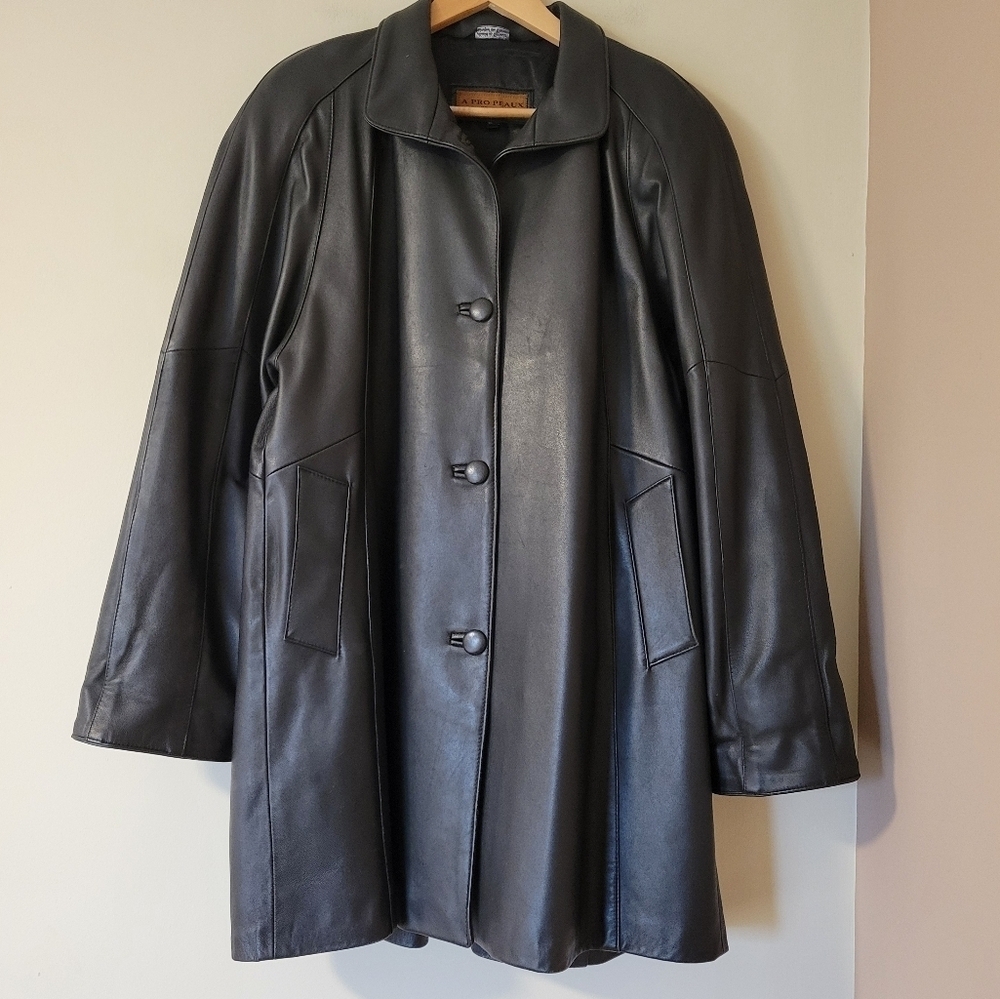 Vintage Black Leather Jacket Oversized